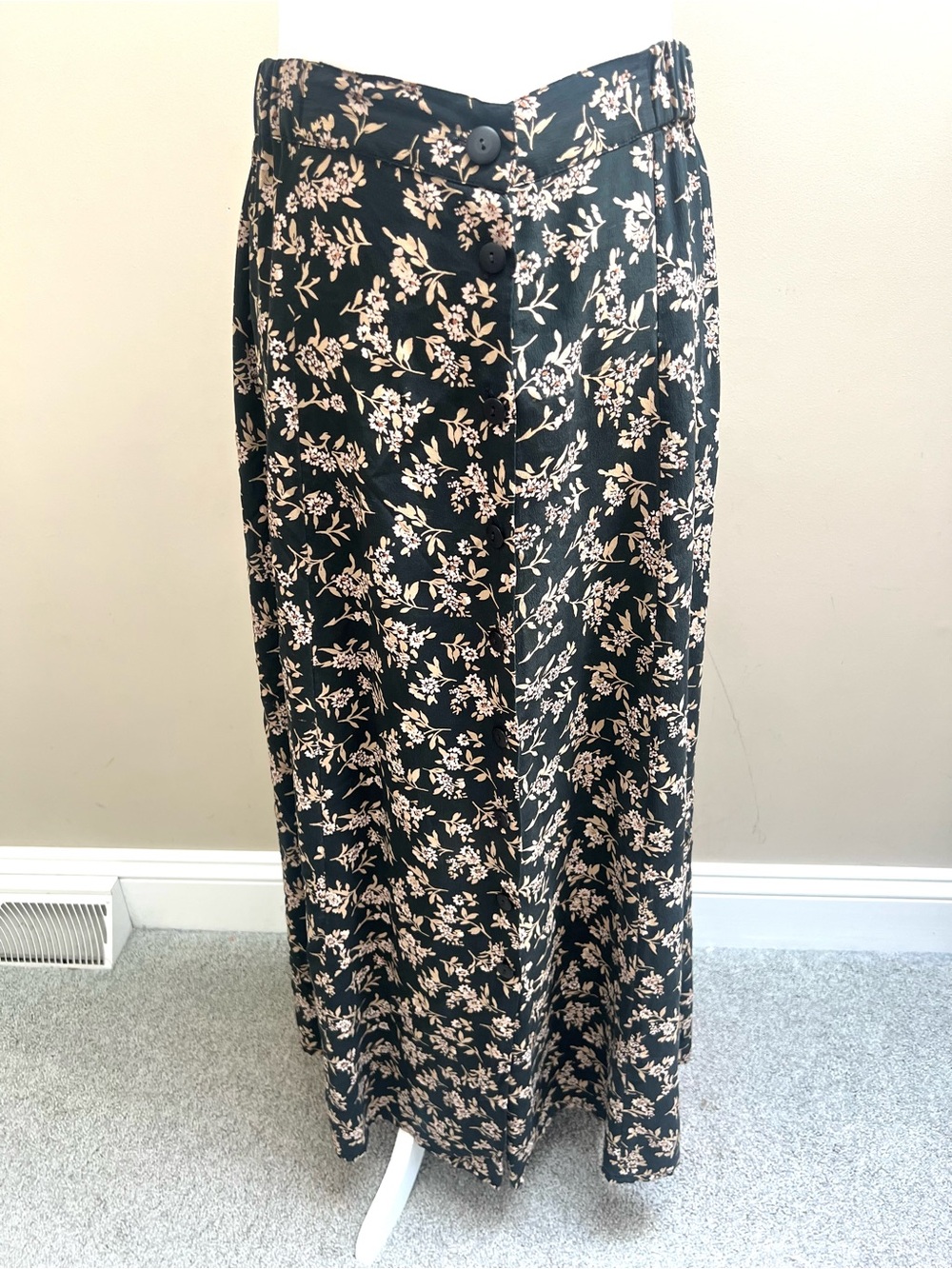 Black Floral Button-Front silk Maxi Skirt sm